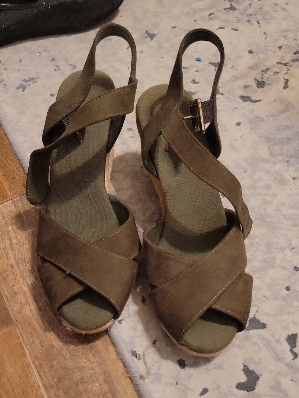Nine West Olive Crisscross Wedge Sandals